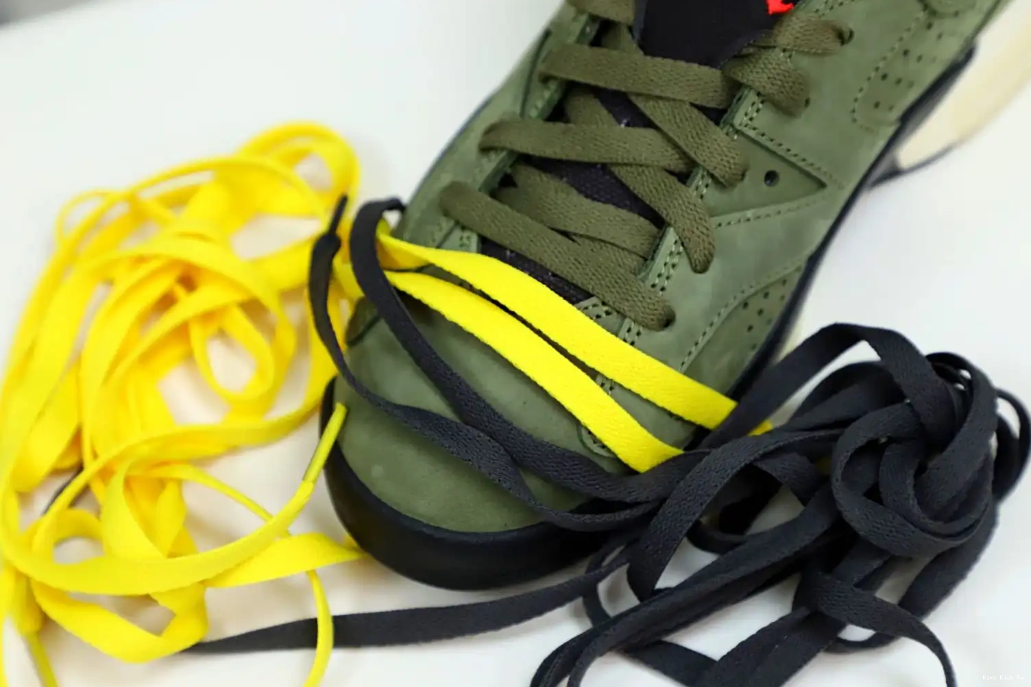 Kimikick AIR RETRO 'OLIVE' 6 SCOTT JORDAN TRAVIS X 0815